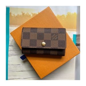 ❗️SOLD❗️🔹Louis Vuitton Key Holder🔹